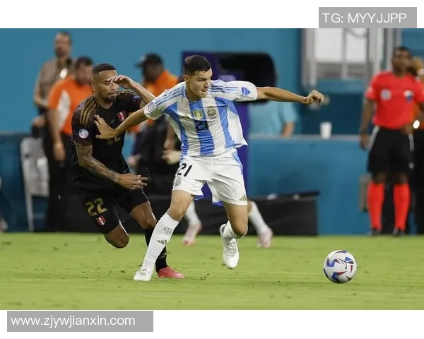 国米逆转战胜AC米兰友谊赛精彩瞬间引发转会传闻热议