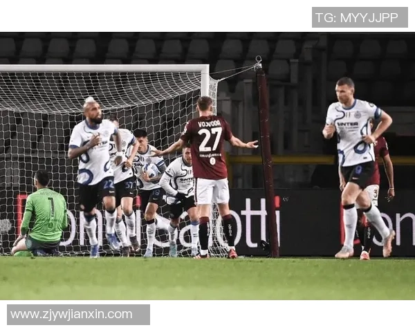 足总杯激战莱比锡与国米平局红牌事件引发全场热议与战术分析 足总杯激战莱比锡与国米平局红牌事件引发全场热议与战术分析